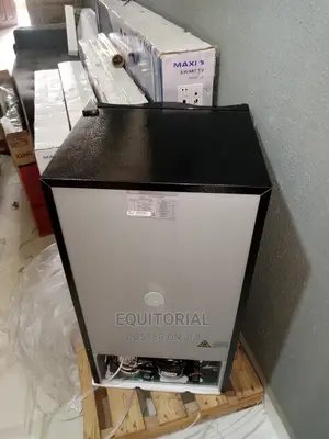 Royal RBC-100 Single Door Refrigerator