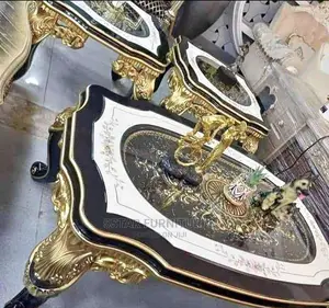 Royal Center Table With 2 Side Stools