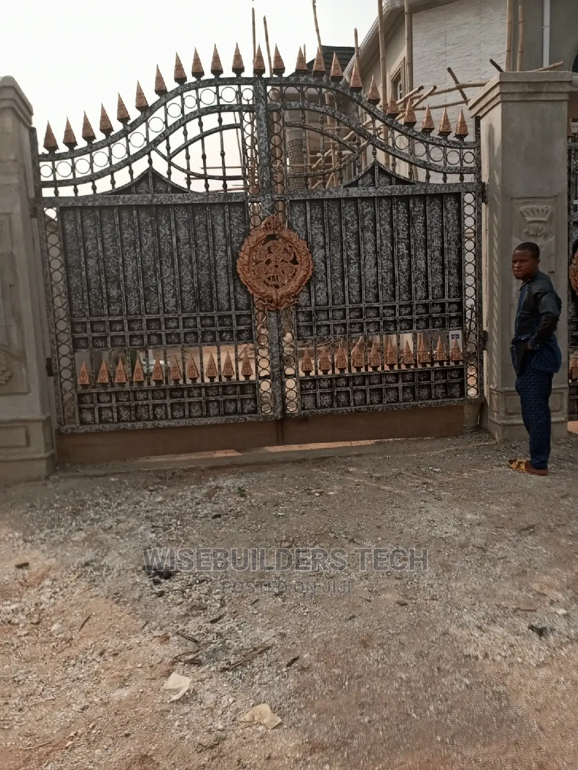 Modern Design Gate
