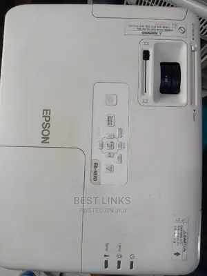 Epson Projector 4000 Lumens With Hdmi, USB and Vga Ports