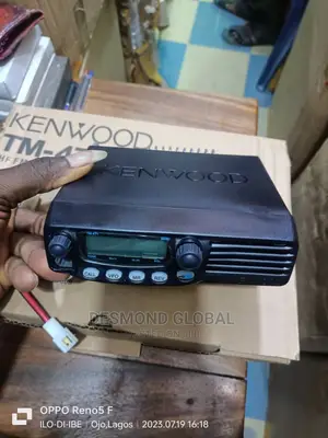 Kenwood Base TM 471A Uhf Radio