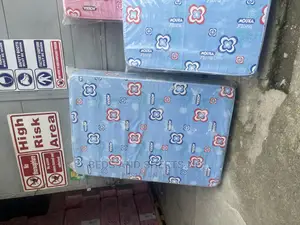 Original Mouka Flora Mattress 6 by 4.5 by 8
