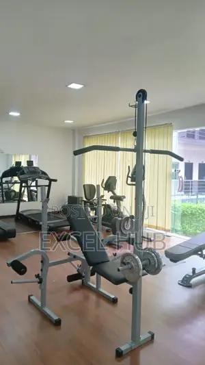 Bench Press With Lat Pull A Fitnes