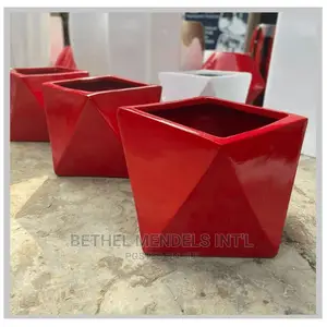 30cm Pentagon Fiberglass Flower Pots/Planter for Sales