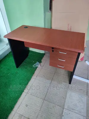Office /Reading Table 4feet