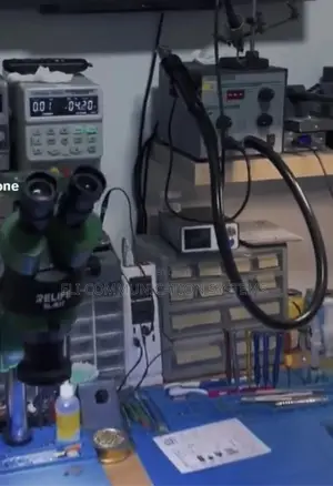 Specialist on iPhones and Samsung’S Repair