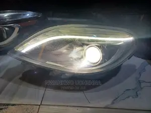 Headlamp Mercedes Benz B Class 2016 LED