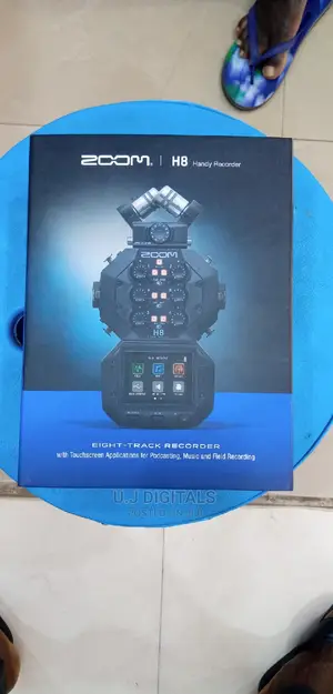 Zoom H8 Handy Recorder