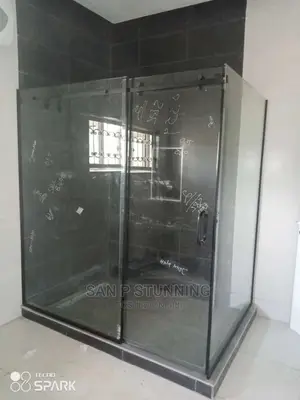 Lovely Hinge Door Shower Cubicle Design