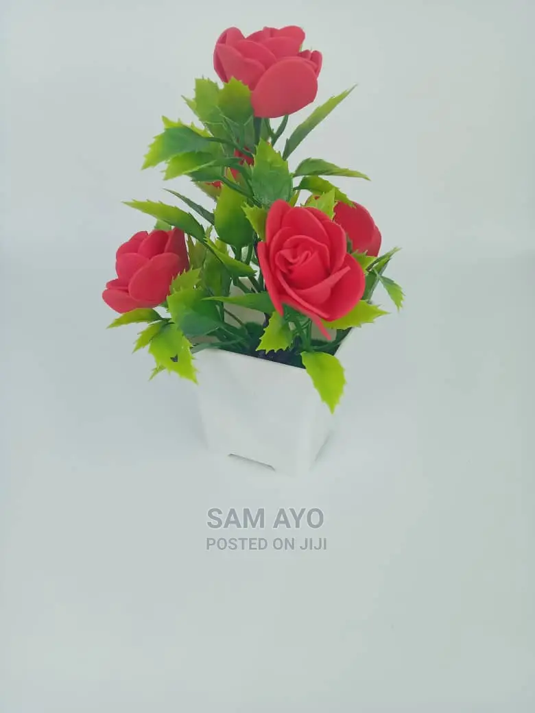 Mini Artificial Flower Pot Deco