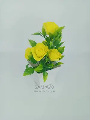 Mini Artificial Flower Pot Deco