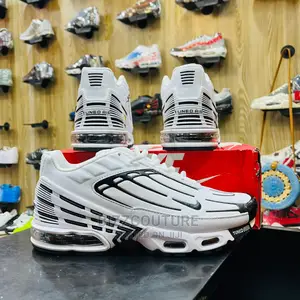 Original NIKE AIR MAX 95 Sneakers Available in Store