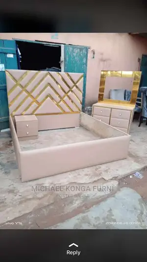 Classic Padded Bed With Mirror and Bed Side