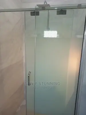 Gorgeous Cubicle for Your Shower Experience