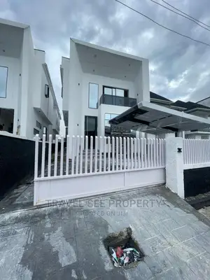 Furnished 5bdrm Duplex in Lekki County Homes for sale