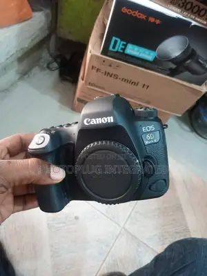 Canon EOS 6dii Full Frame Camera Body Only on Tokunbo