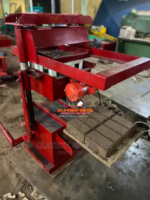 High Quality Interlocking Paving Stone Machine