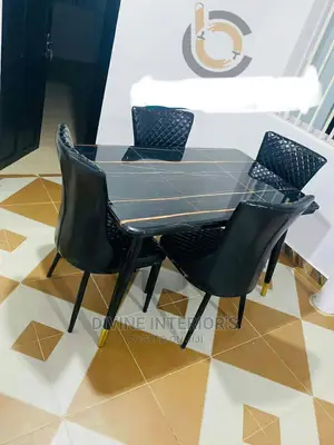 Luxury Marble Dinning Bý4