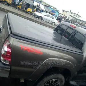 Leather Folding Cover Tacoma *-