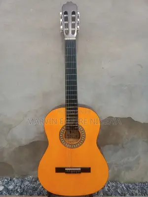 Classical Guitar Gomez Model 001_ Neat as New