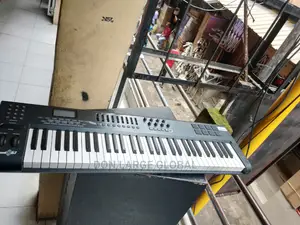 M-Audio Axiom 69