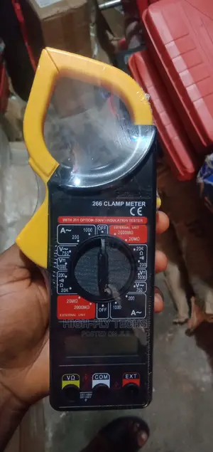 Digital Clamp Meter 266