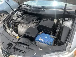 Toyota Camry 2014 Silver