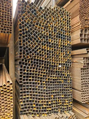 11⁄2x11⁄2x1mm Square Pipe (40x40)