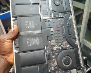 Uk Used 2015 Macbook Pro Board