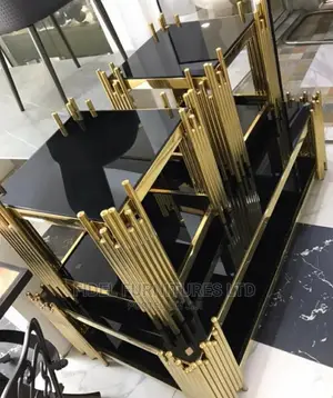 Exotic Quality Modern Glass Centre Table With Stools