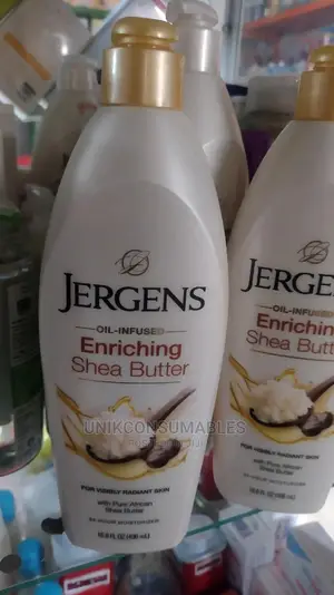 Jergens Enriching Shea Butter. 496ml