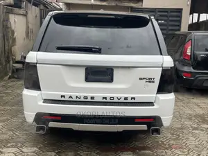 Land Rover Range Rover Sport HSE 4x4 (5.0L 8cyl 6A) 2012 White