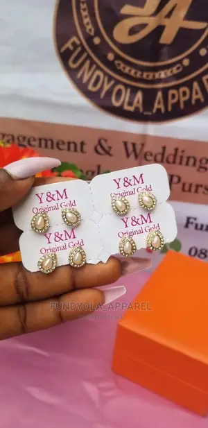 Gold Pin Earrings