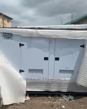 Brand New Perkins 250kva Soundproof DIESEL Silent Generator