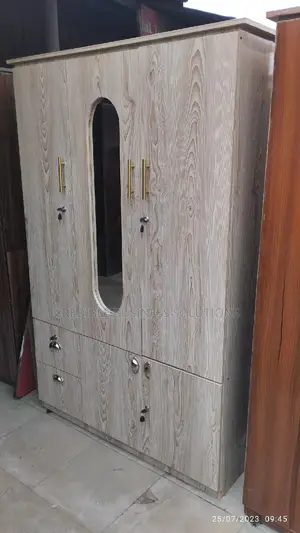 Wardrobe 4x6ft for Home