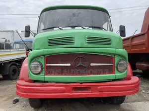 Mercedes-Benz Tipper Green