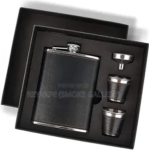 Whiskey Flask With Accessories