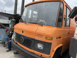 Mercedes-Benz 608 Bus