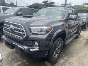 Toyota Tacoma Limited 2017 Gray