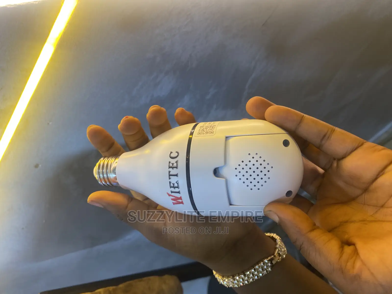 Bulb Camera ( Wireless Bulb)
