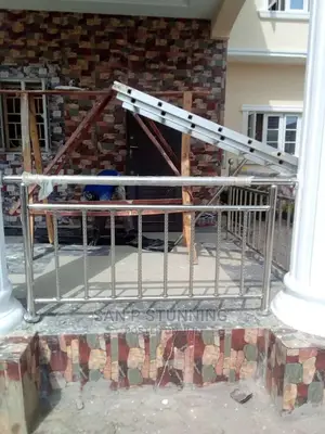 Conjoined Railing Design With Strength