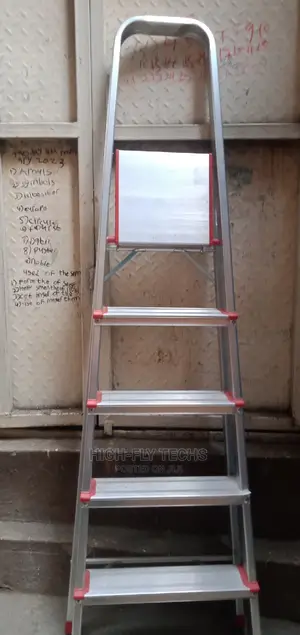 5 Step a Aluminum Ladder