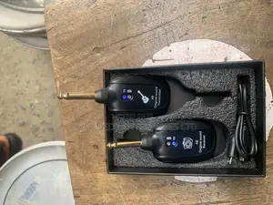 UHF Wireless Guitar System Rechargeable Guitar Audio System