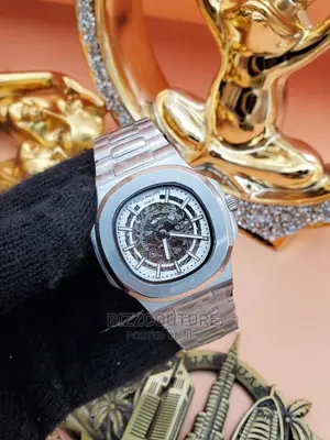 Original PATEK PHILIPPE Mechanical Chain Available in Store