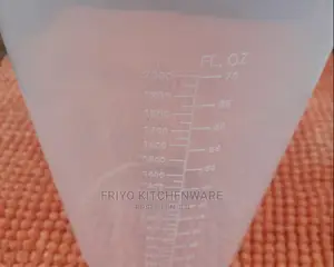 2 LTS Measuring Cup
