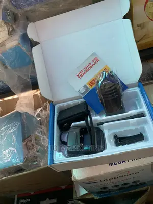 Brand New Walkie Talkie Motorola Gp-366 Standard Quality