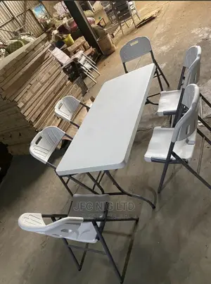 Foldable 6f Table