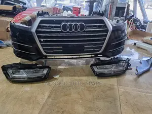 Front Bumper And Full Light Audi Q7 2018 Brandnew Available