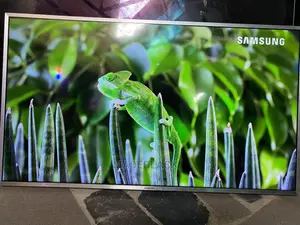 Samsung 40 Inches UHD Smart Tv