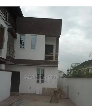 3bdrm Duplex in Isheri North for sale